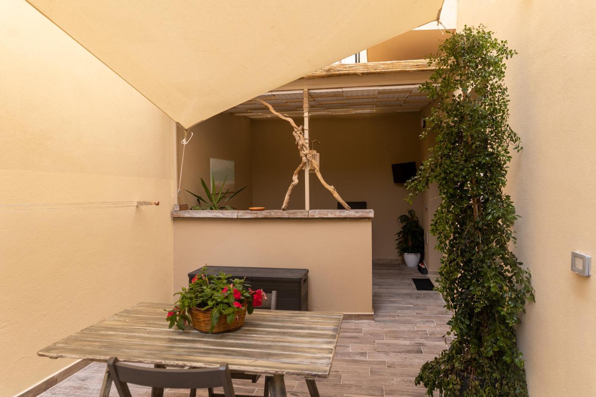 Apartment La Vela Bianca *